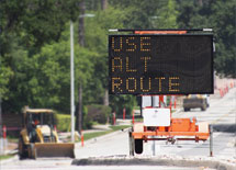 use-alt-route-signage-road-construction photo