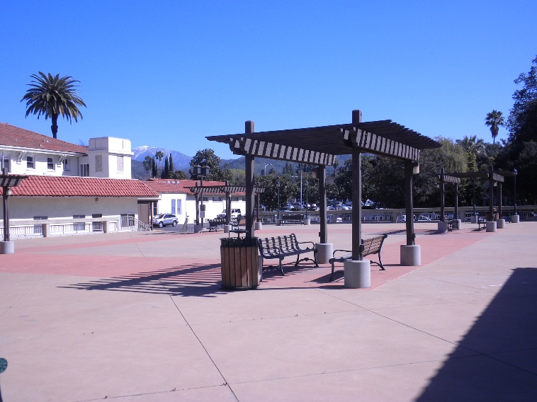 Open plaza outside Bidwell Forum